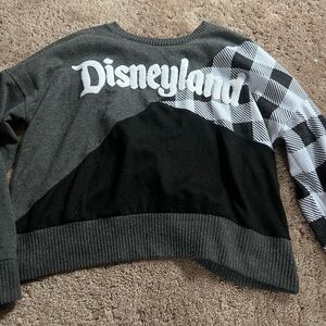 Disneyland black and white long sleeve